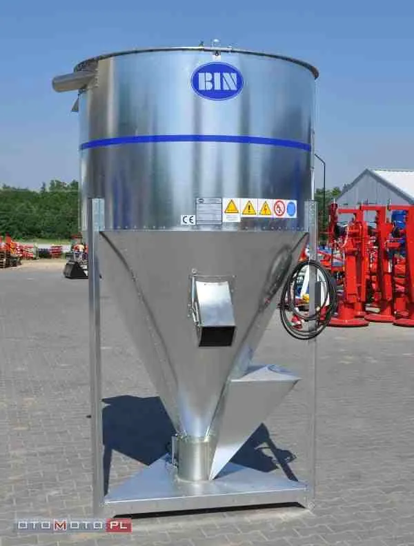 Mieszalnik pasz 650kg 1000 kg BIN, zdjęcie 1