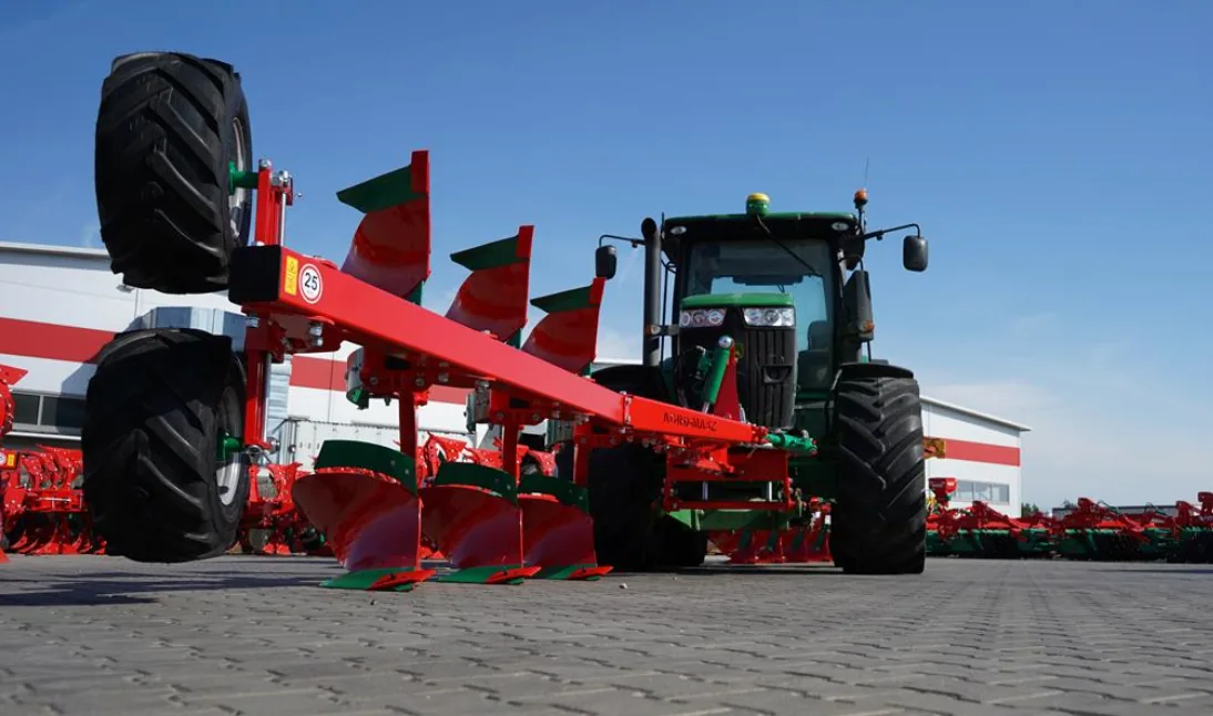 Pług obracalny obrotowy przedni czołowy AGRO-MASZ FRONT, zdjęcie 1