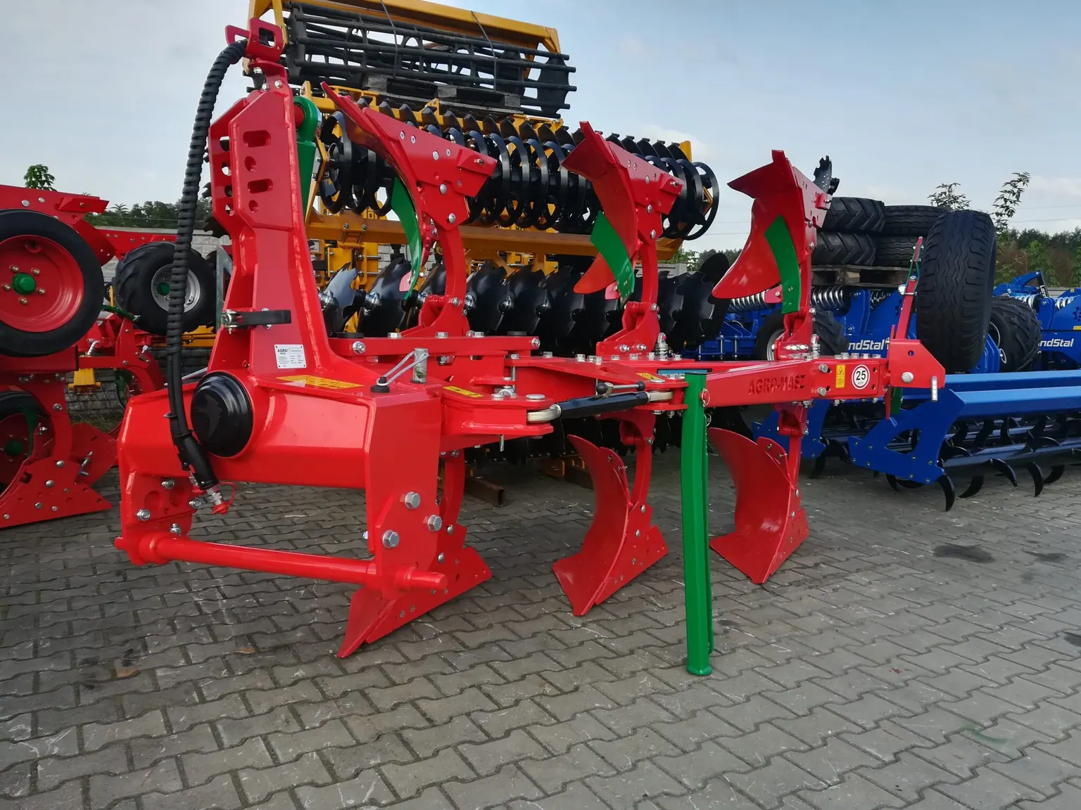 Pług obracalny obrotowy rozstaw 85 AGRO-MASZ PO, zdjęcie 1
