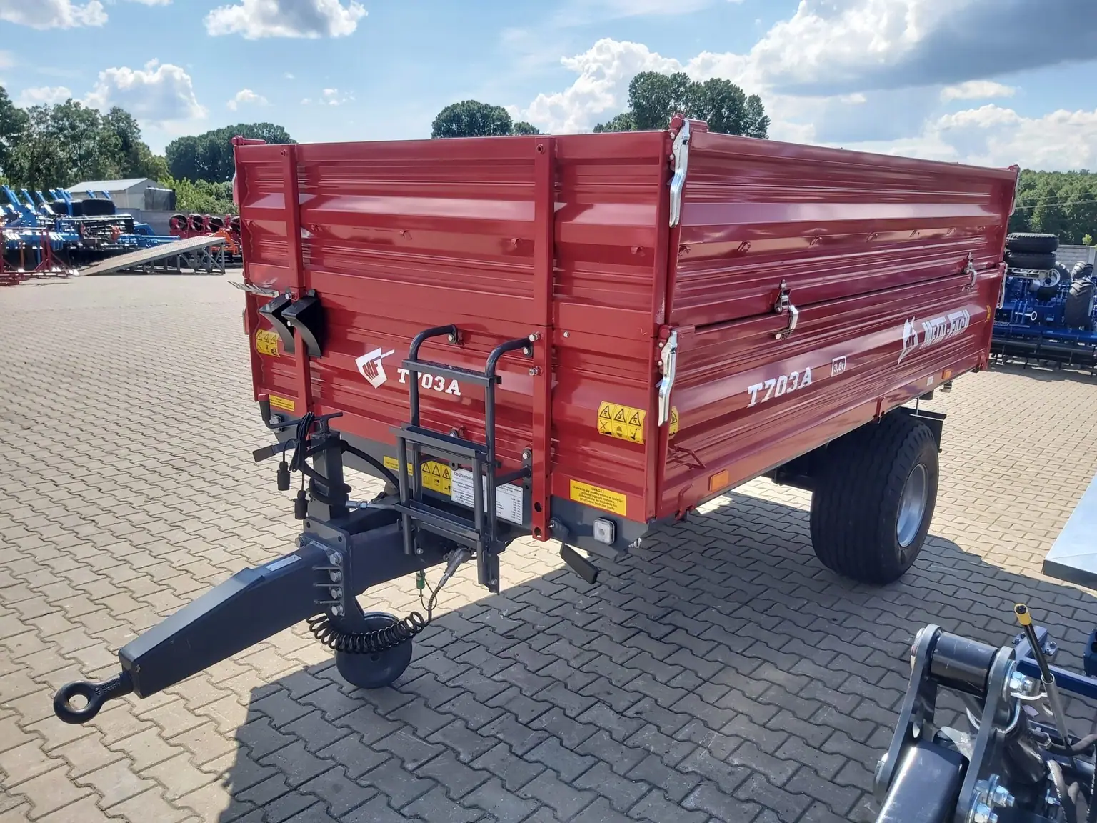 Przyczepa ciężarowa rolnicza METAL-FACH T703A 3,8t, zdjęcie 1