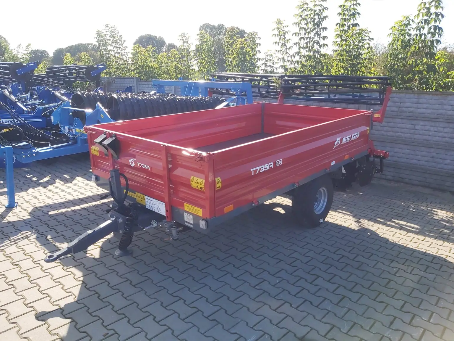 Przyczepa ciężarowa rolnicza METAL-FACH T735A 2,5t, zdjęcie 2