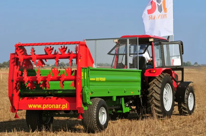 Rozrzutnik obornika jednoosiowy PRONAR N161 6t, zdjęcie 1