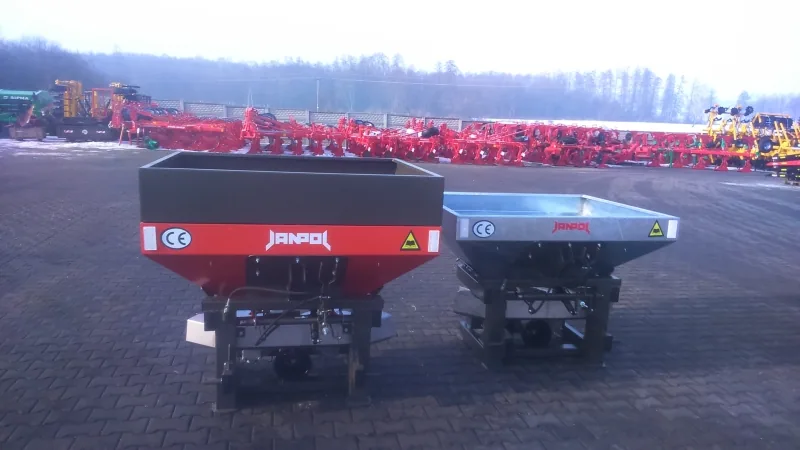 Rozsiewacz nawozów 600l 800l 1000l 1200l JAN-POL, zdjęcie 1