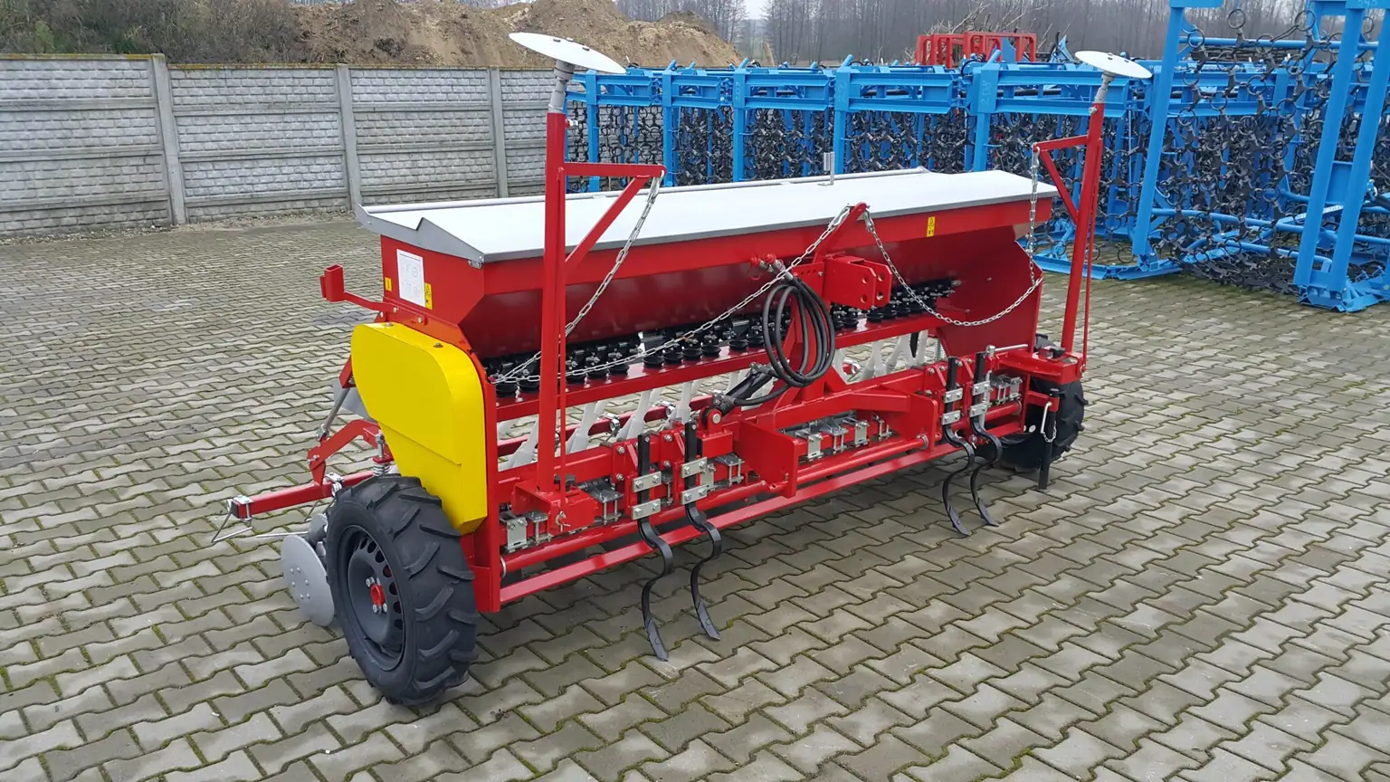 Siewnik zbożowy rzędowy redlice MEPROZET S107T 3,0m, zdjęcie 1