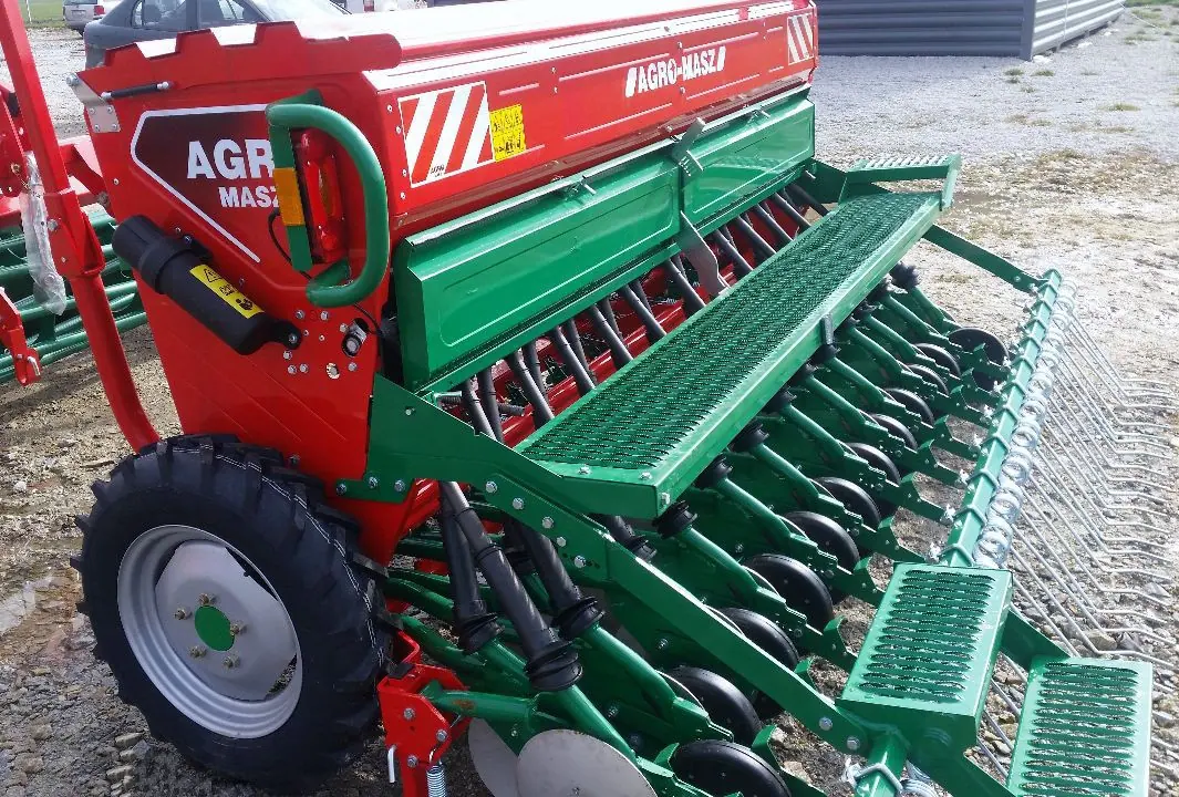 Siewnik zbożowy rzędowy redlice talerzowe AGRO-MASZ SR, zdjęcie 1