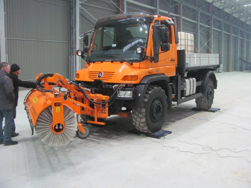 Zamiatarka drogowa samochodowa PRONAR ZM-S25, zdjęcie 1