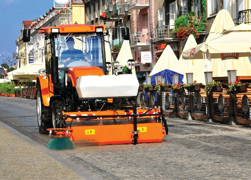 Zamiatarka PRONAR AGATA ZM-1250 / ZM-1400/ ZM-1600/ ZM-2000, zdjęcie 1